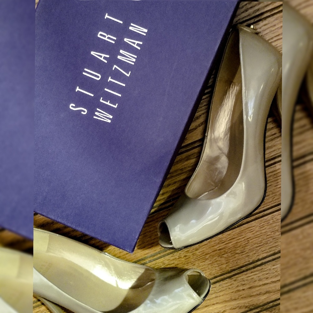 Stuart Weitzman Logoflame Patent Leather Peep Toe - Picture 2 of 6